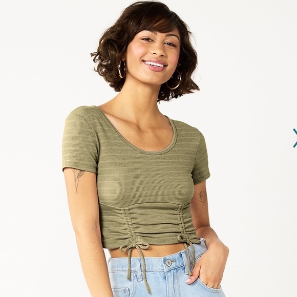 Juniors SO cinch crop top - Picture 1 of 4
